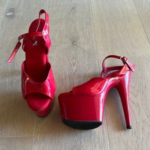 LIKE NEW Adore Pleaser 7 in Sandals for Pole